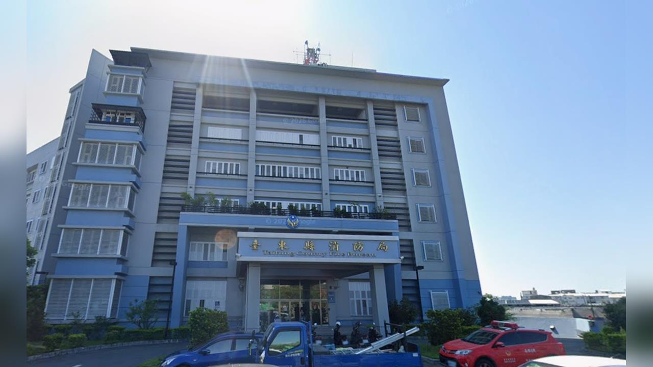 快新聞／台東消防局爆「摸鳥」性騷！小隊長邀男隊員喝酒　竟伸狼爪脫褲...下場慘了