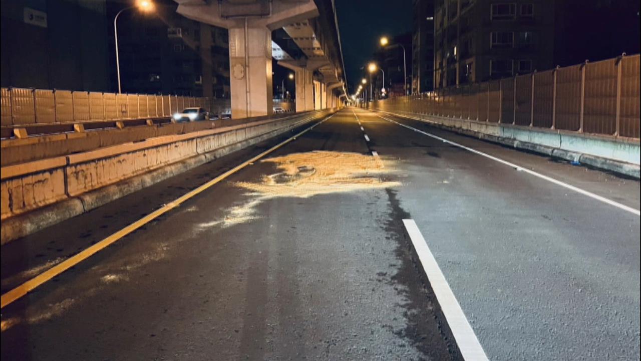 與計程車運將起口角被丟包！　醉男倒臥台64「4車輪番輾斃」