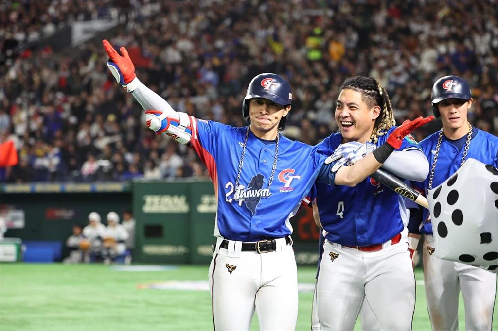 【12強賽】陳傑憲3分砲致勝手勢藏密碼　全網感動：台灣人都懂