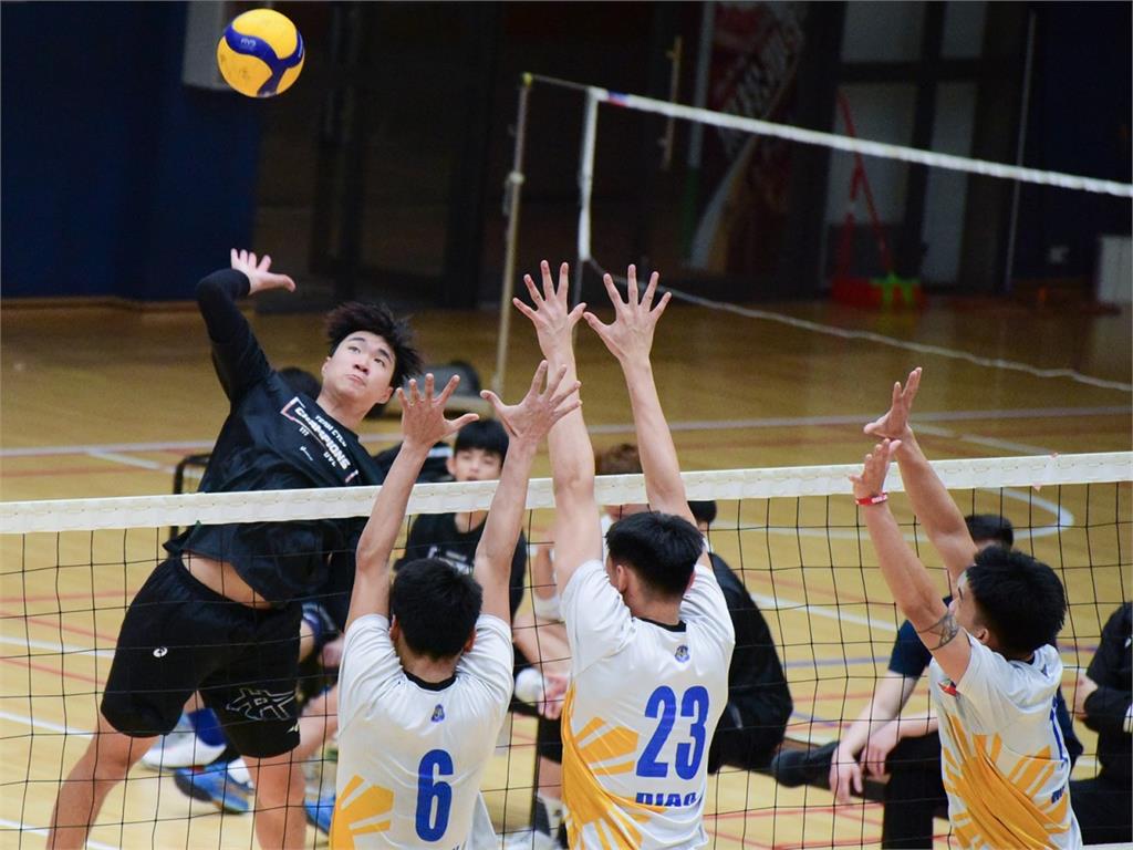 馬尼拉大學男排參訪中原大學　2校交流賽熱情開打