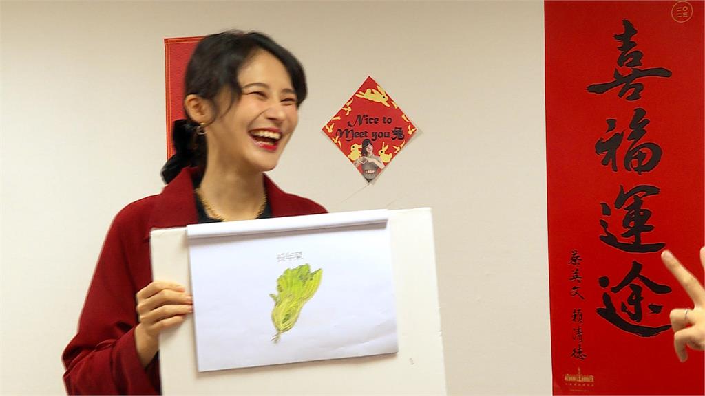 賴品妤與男友曾玟學同框放閃　長輩必問「何時結婚」　她這樣說...
