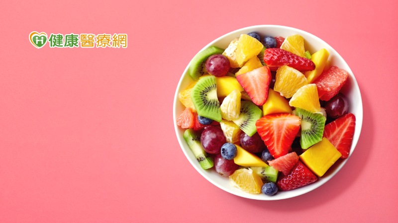 水果切掉發霉部分？　營養師：不是局部切掉就能吃