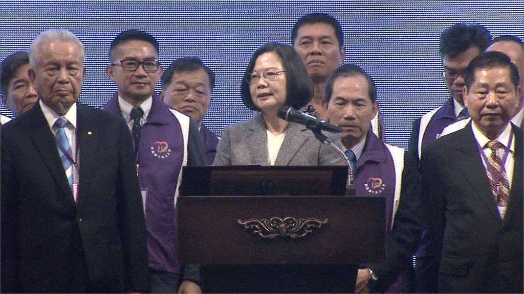 現身小英之友餐會 蔡英文：輸了一個戰役但會贏得戰爭