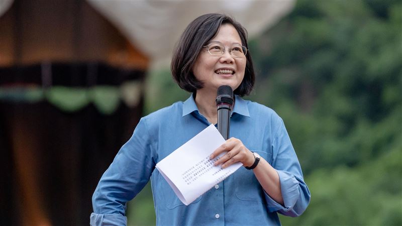 快新聞／「小英春聯」今開放下載！　蔡英文「8字」曝2025願望