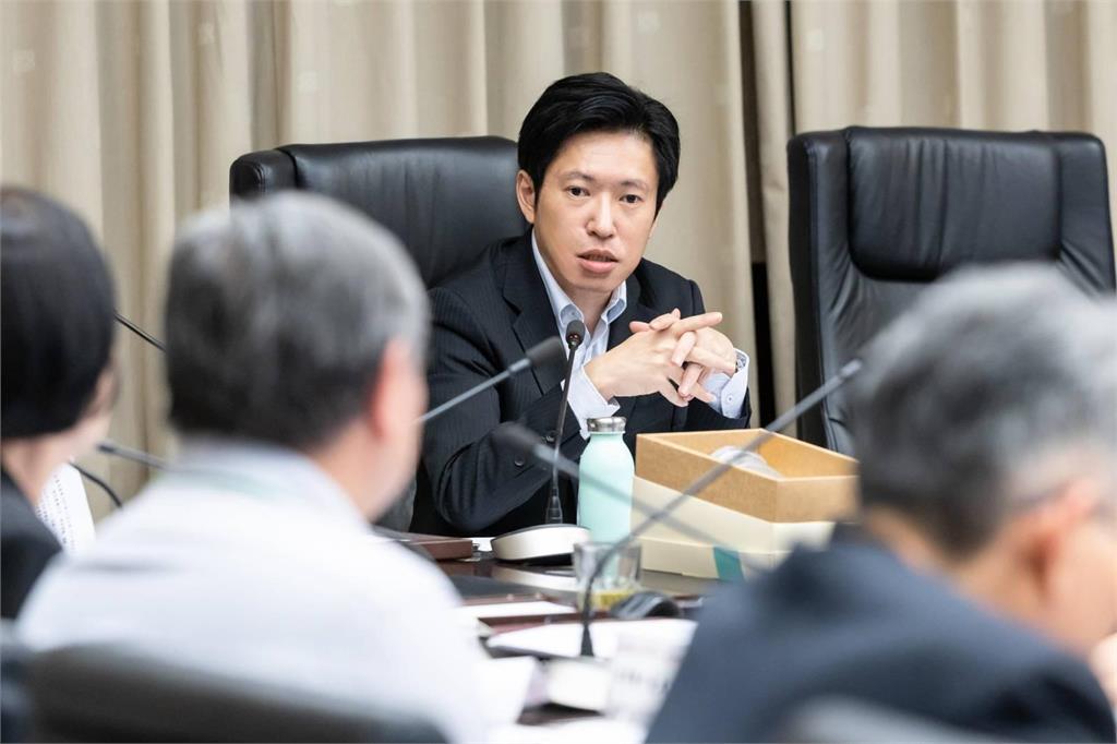 快新聞／史上最年輕政院秘書長！　張惇涵：加強溝通、加速執行