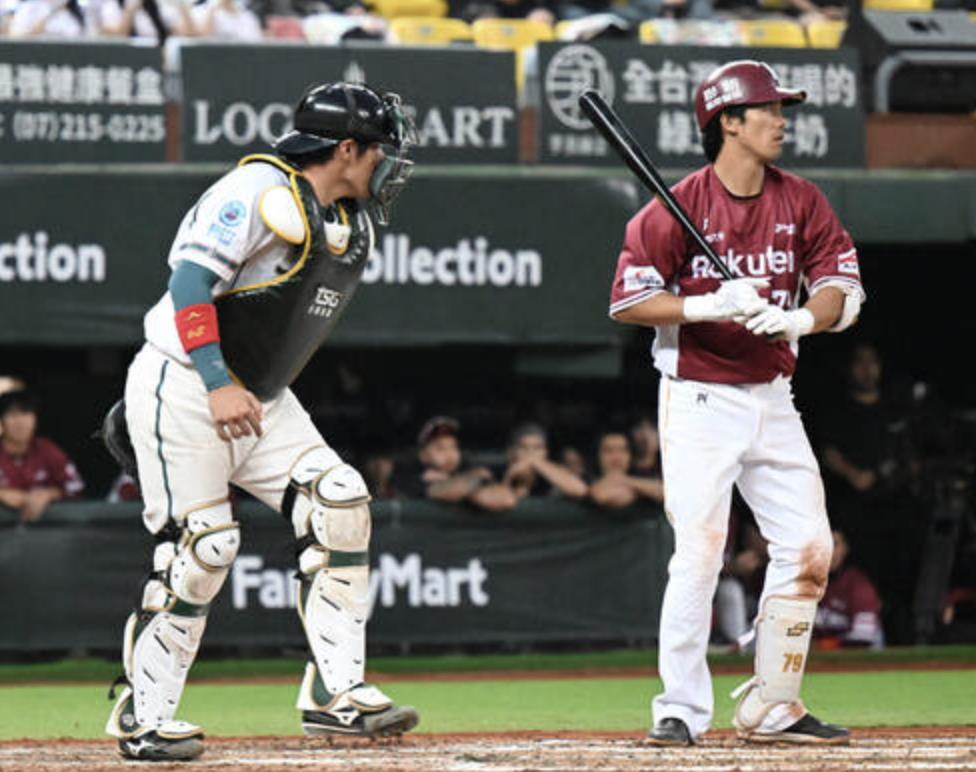 中職(影)／興奮過頭與樂天林智平場上爆衝突！台鋼張肇元賽後發文道歉