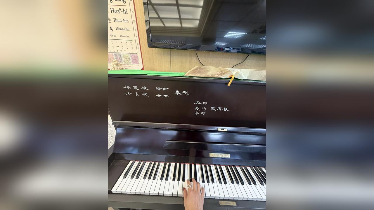 快新聞／賈永婕突訪義光教會！臉書發文：愛是記得、承接「然後繼續往前」