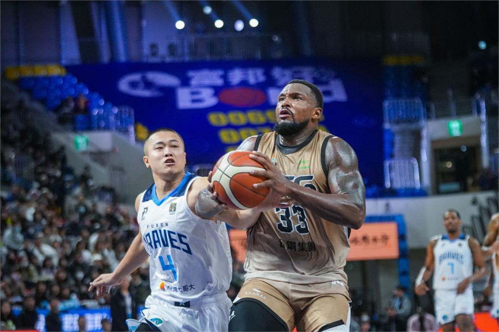 PLG/台鋼獵鷹99:85客場奪三連勝!擠下勇士站上聯盟排名第2