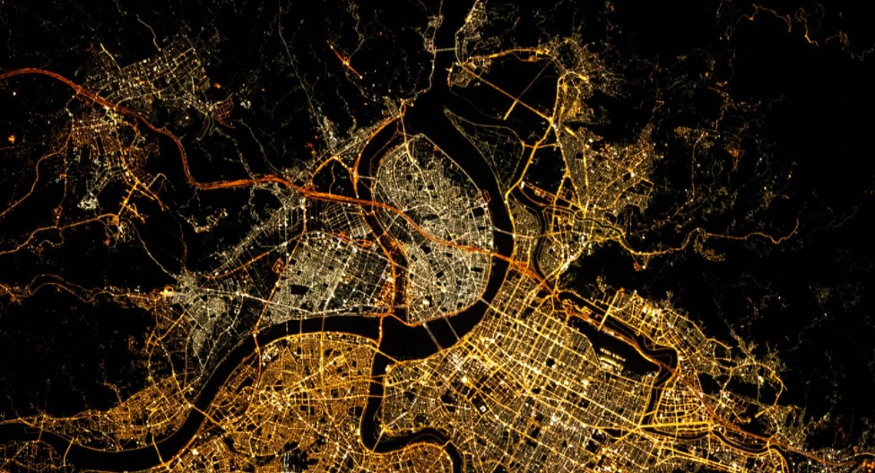 太美了！從國際太空站拍的「台北夜景」長這樣　讓法國網友都驚呆