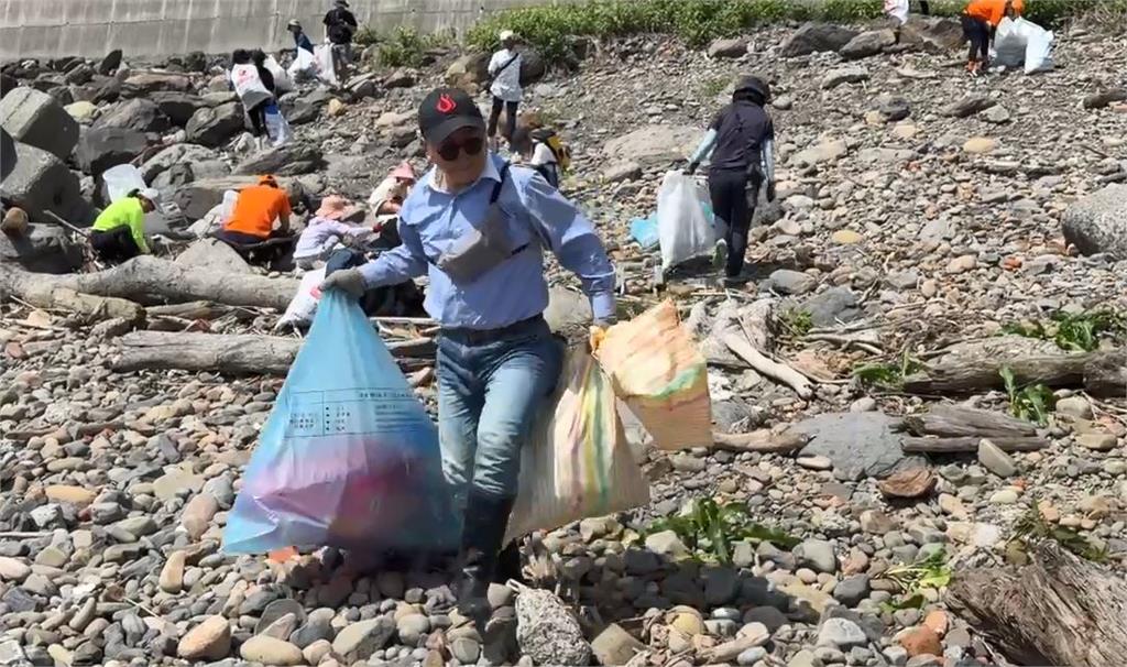 海上吸塵器　清海廢新利器科技遙控船