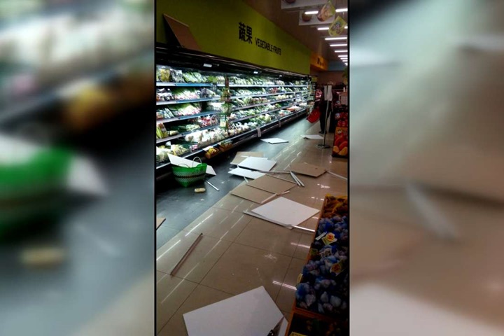 嘉義5.2地震 小農在賣場鋪貨遭天花板砸頭