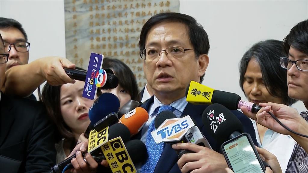 管中閔出席違法兼職案公懲會 稱「遭受政治迫害」