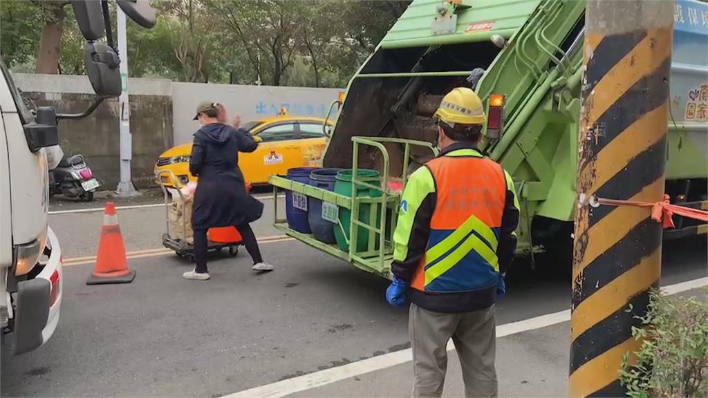 快新聞／春節大掃除！6都垃圾車時間一次看懂　大型廢棄物清運也可先預約