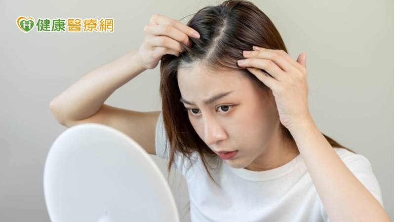 「髮際線」後退好心慌?醫揪「罪魁禍首」對症下藥