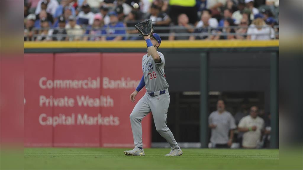 MLB(影)／回傳球命中「跑者頭盔」掉分！驚見超罕見失誤主播瘋喊：我的天啊