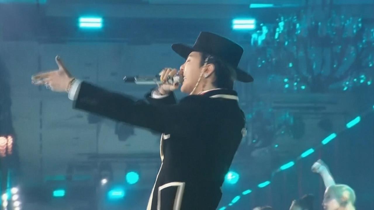 南韓APEC晚宴「大飽眼福」 車銀優主持 GD連唱金曲