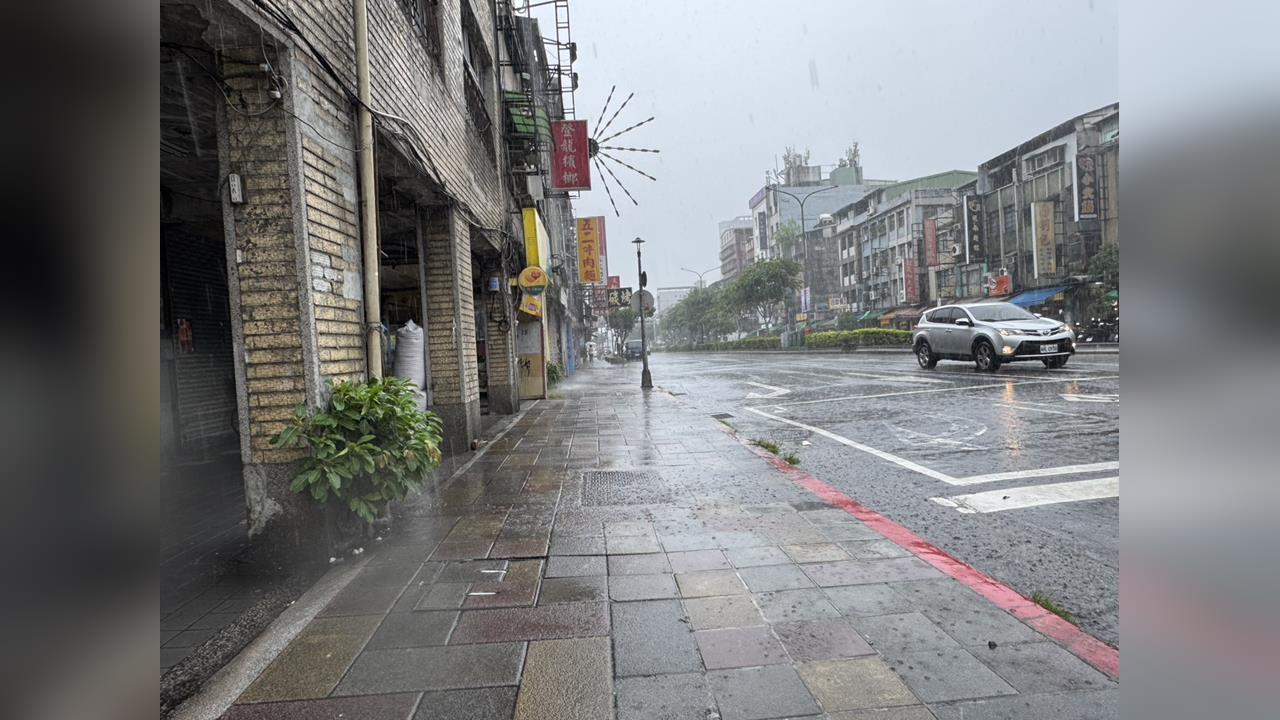 快新聞／預報降雨量達標　高雄「這5區」明天放豪雨假