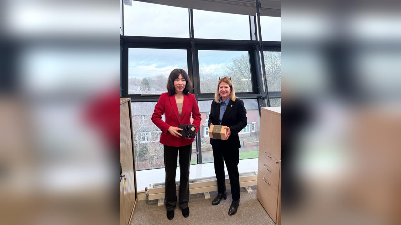 快新聞/深化台英高教合作成果 駐英公使江雅綺拜會母校杜倫大學