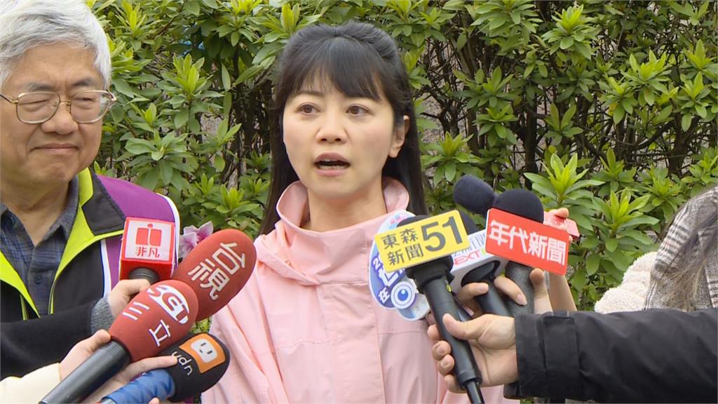 快新聞／目標6萬份連署！高嘉瑜現身罷團活動　批李彥秀拉蔣萬安當護花使者