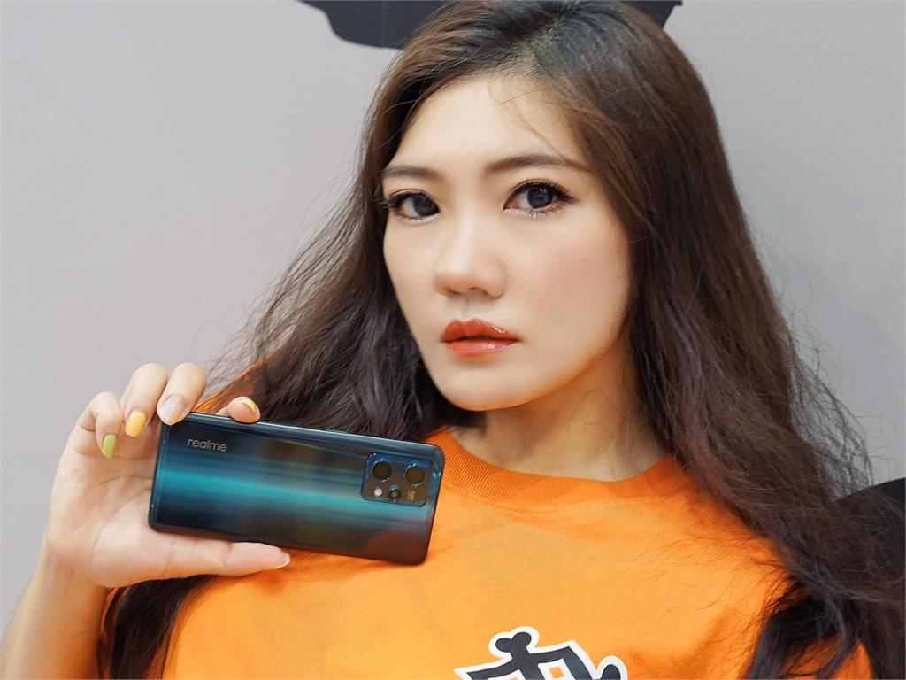 限時4天！耶誕優惠大放送 realme 9 Pro+免萬元