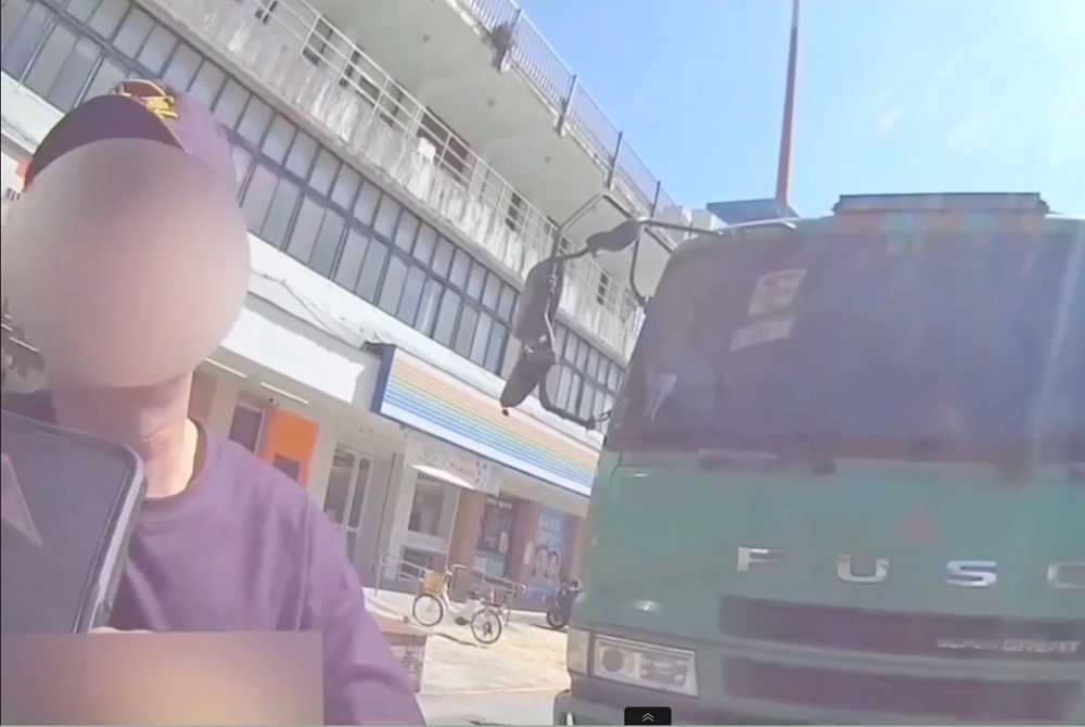 無照男開大貨車趴趴走 駕駛違規停紅線竟是通緝犯