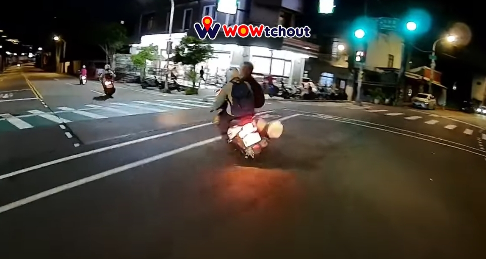 夜戴墨鏡騎車釀禍？桃園男左轉撞傷自行車騎士