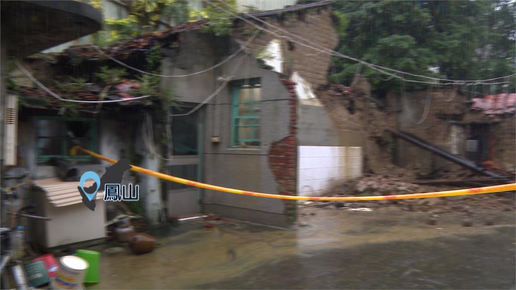 高雄暴雨連夜不停 多區慘淹民宅倒塌