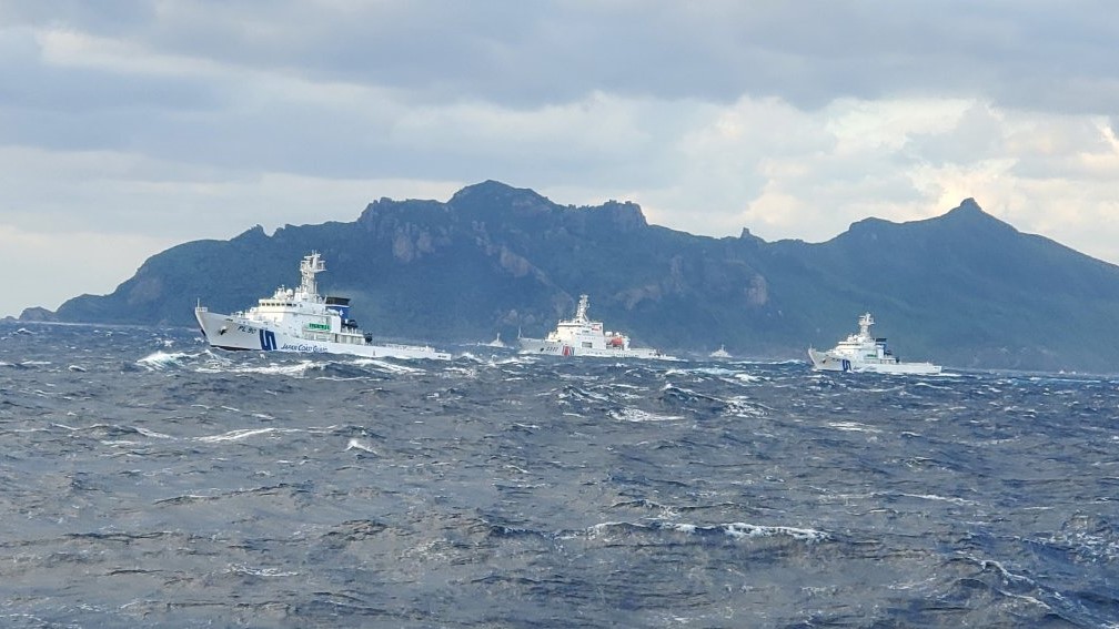快新聞／想幹嘛？中國海警船再闖釣魚台海域　又在東海私設鑽井開採資源