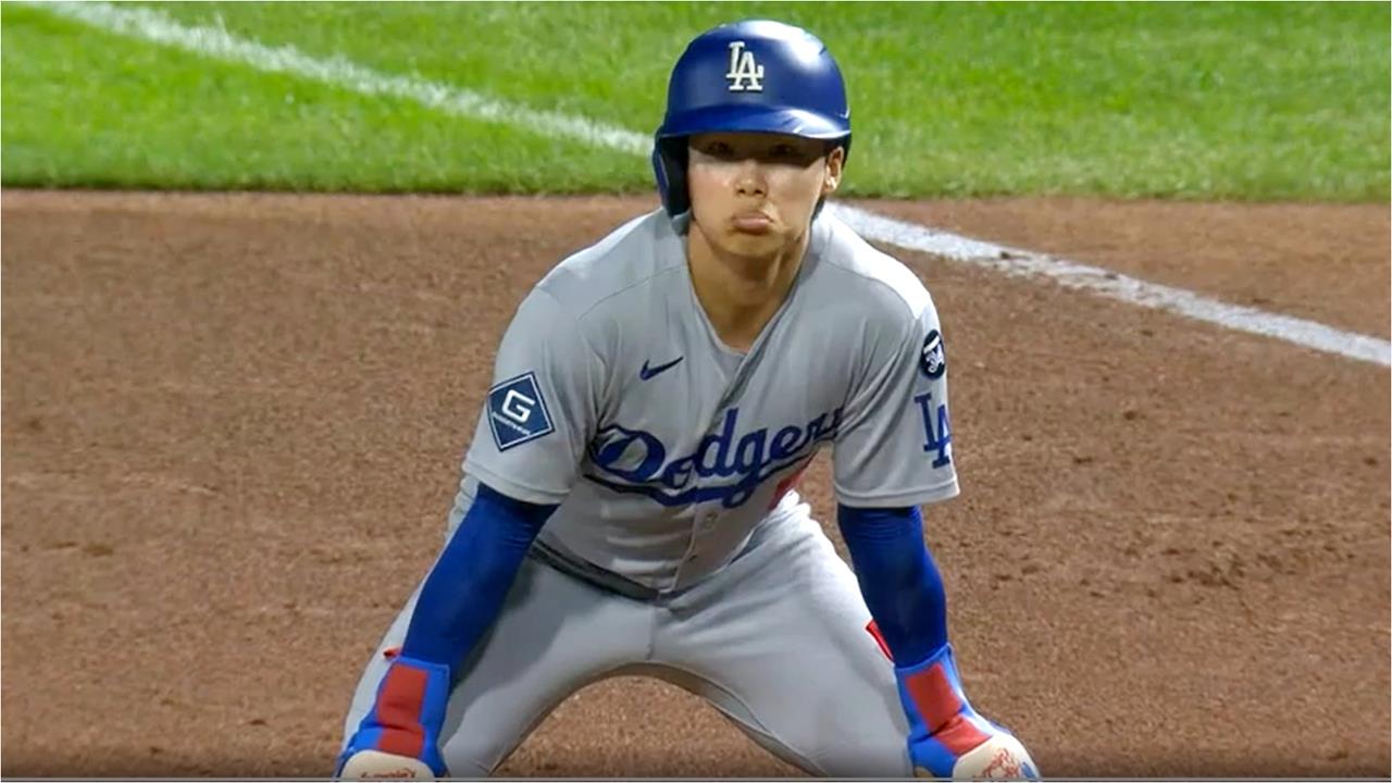 MLB(影)/想回大聯盟不簡單!金慧成「遭遇亂流」睡地板15小、三餐都在機場吃