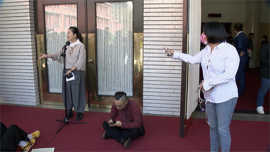 立院火爆衝突！　吳思瑤怒酸陳玉珍宛如「共機干擾」