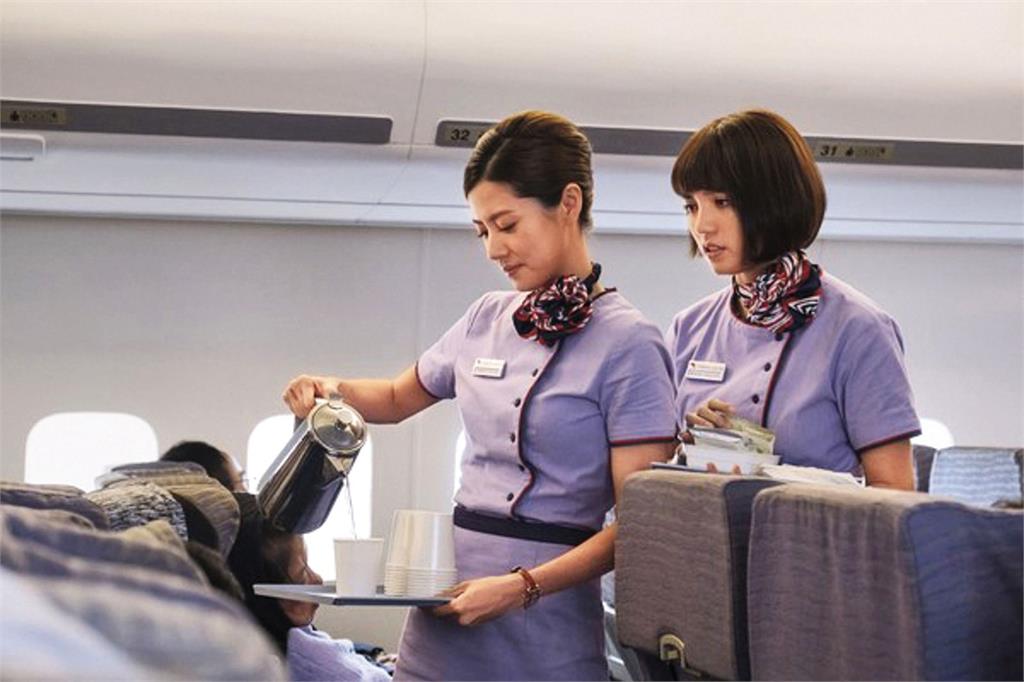 【女星險遭潛規則4】飛機上道歉險下跪仍被客訴　林予晞的空姐人生看盡醜惡嘴臉