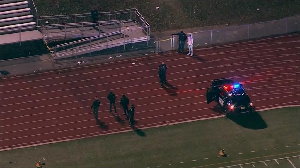 美國高中足球比賽爆發槍擊案 至少兩人送醫
