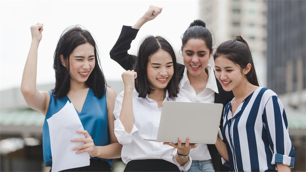 升職加薪不靠拍馬屁！這4個職場狠招越早知道越好！