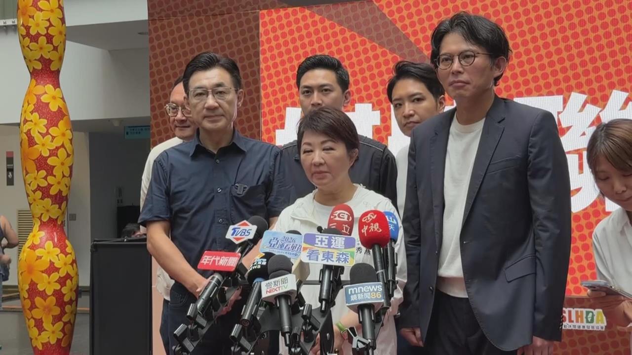 與黃國昌同框再現藍白合？盧秀燕：合則兩利、分則兩敗