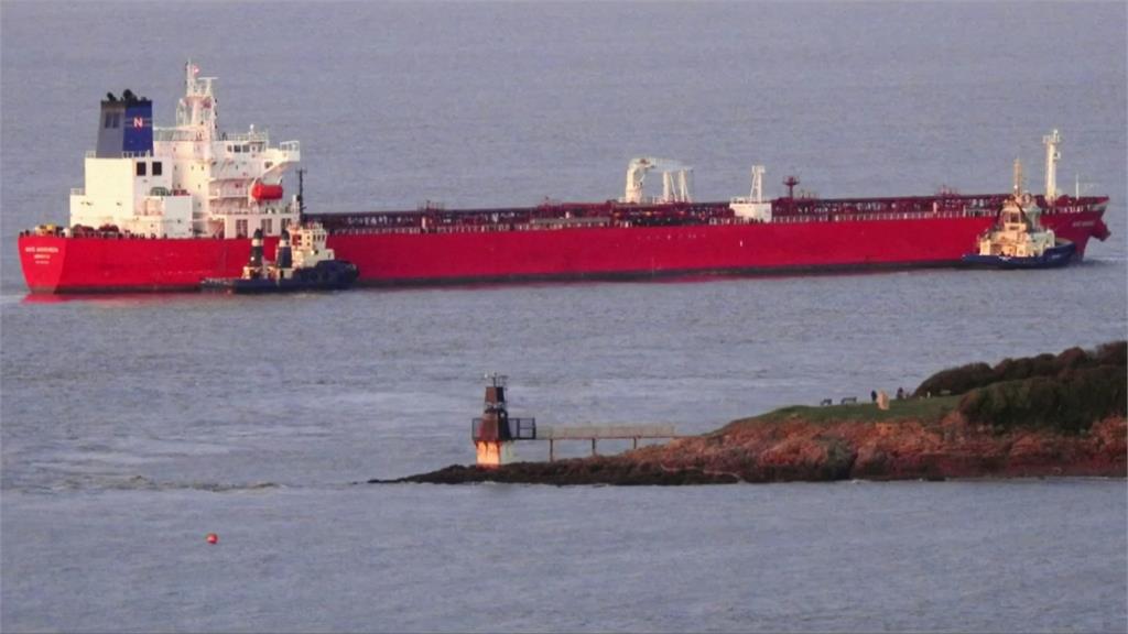 油輪疑遭偷渡客劫持英國出動特種部隊登船救援