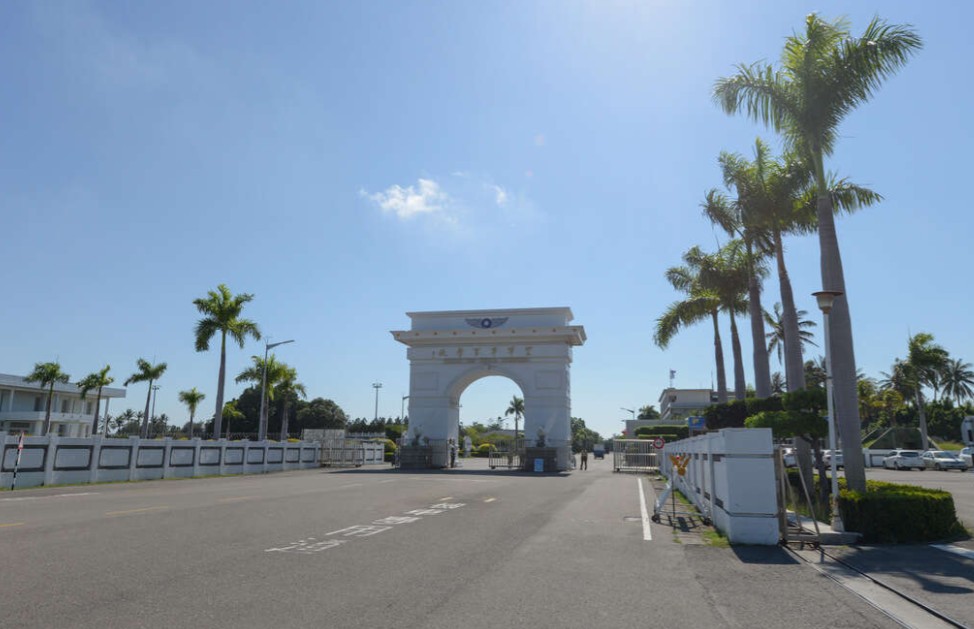 快新聞／資深飛行教官違規帶小三進營區？　空軍司令部要查了