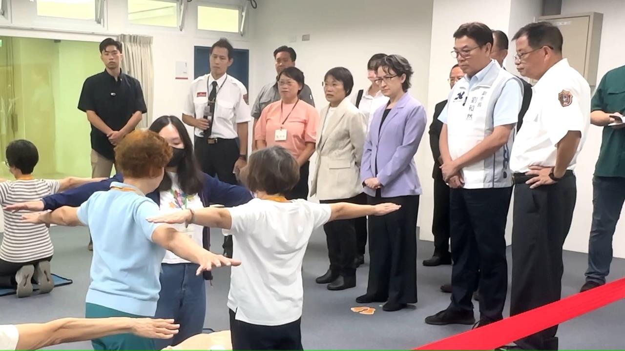 蕭美琴視察新北防災女力培訓　讚救災實力與消防設備
