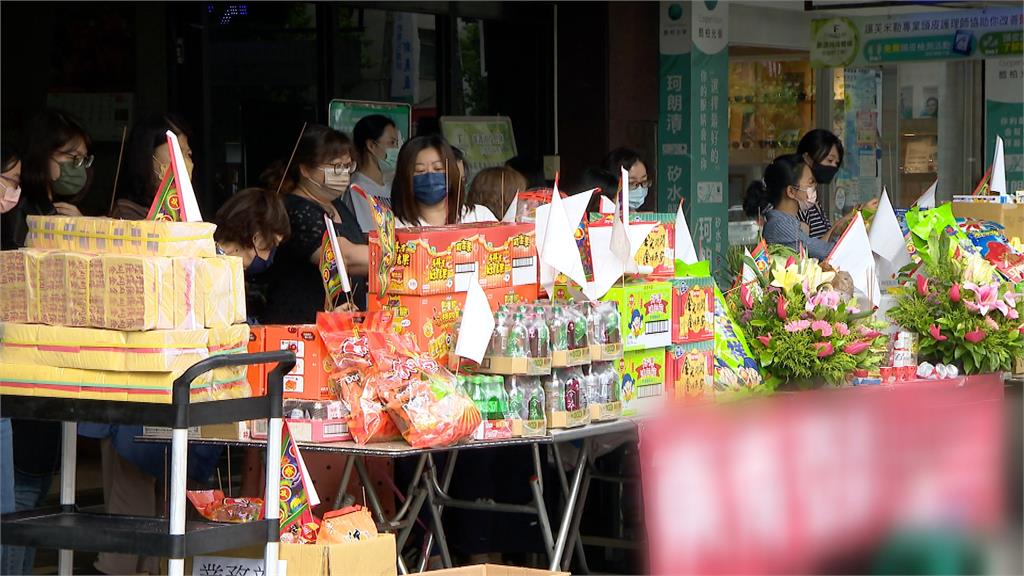 超商推「素食普度箱」搶發中元財　竟還能代客拜拜