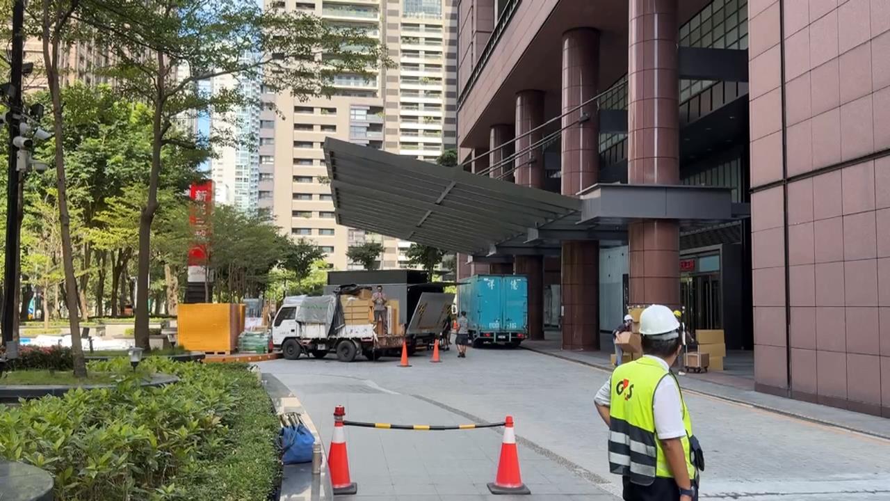 台中新光三越氣爆停業逾半年　今早開放專櫃分流進貨拚復業