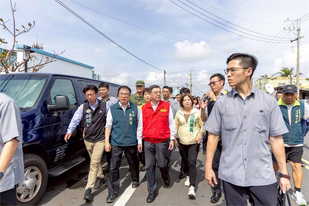 重建七股防線，黃偉哲請求卓榮泰支持復育沙洲與排水整治