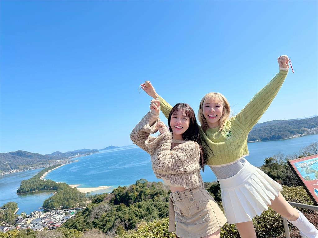 樂天女孩紅到日本宣傳美景天橋立 苡萱、岱縈用「龍珠許願球」祈福
