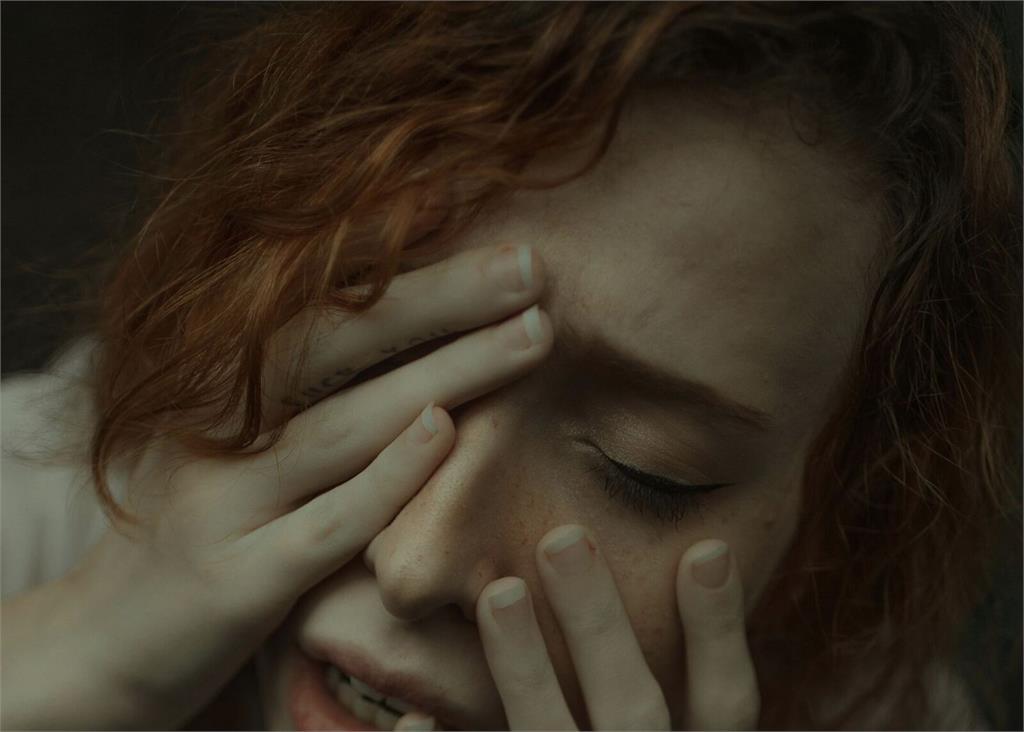 她一日數回「針狂刺臉」發疼! 頑固性三叉神經痛一纏20年