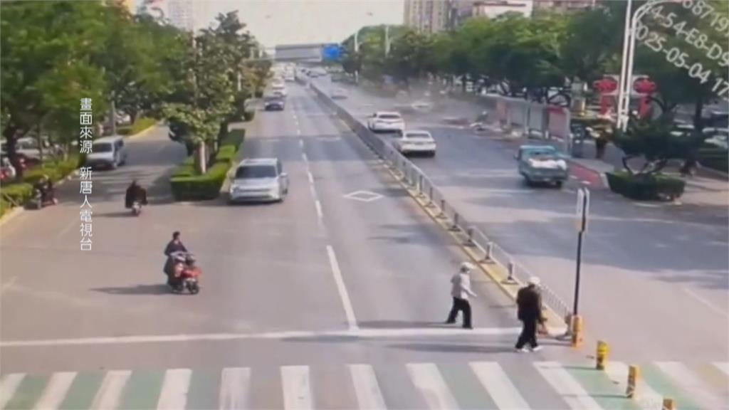 中國五一連假「汽車衝撞公車站」死傷慘　相關影片全刪！官方試圖掩蓋？