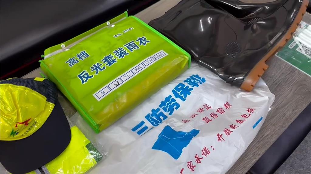 台中清潔隊採購國產裝備　實際竟發放中國「勞保靴」
