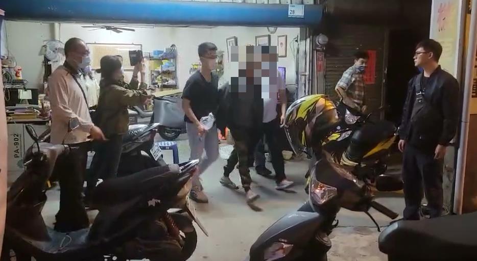 抓到了！屏東監獄受刑人逃亡3天　火車站前遭警逮捕