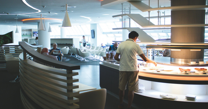 港籍婦人饗食天堂用餐突倒地　送醫搶救3日仍不治