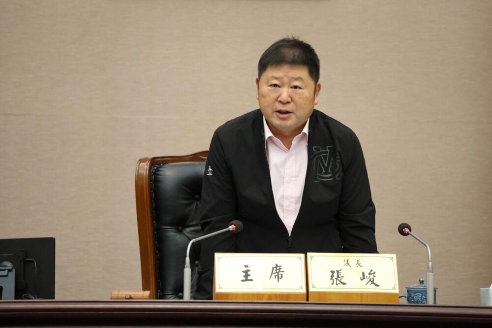 花蓮縣府總預算陷僵局　張峻強調「從未拒審」