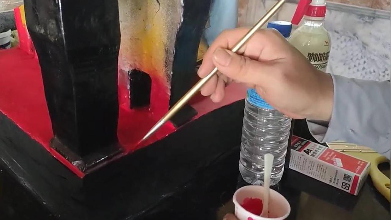 快新聞/神明也泡水!光復災區寺廟神像受損 修復師徒手搶救金身