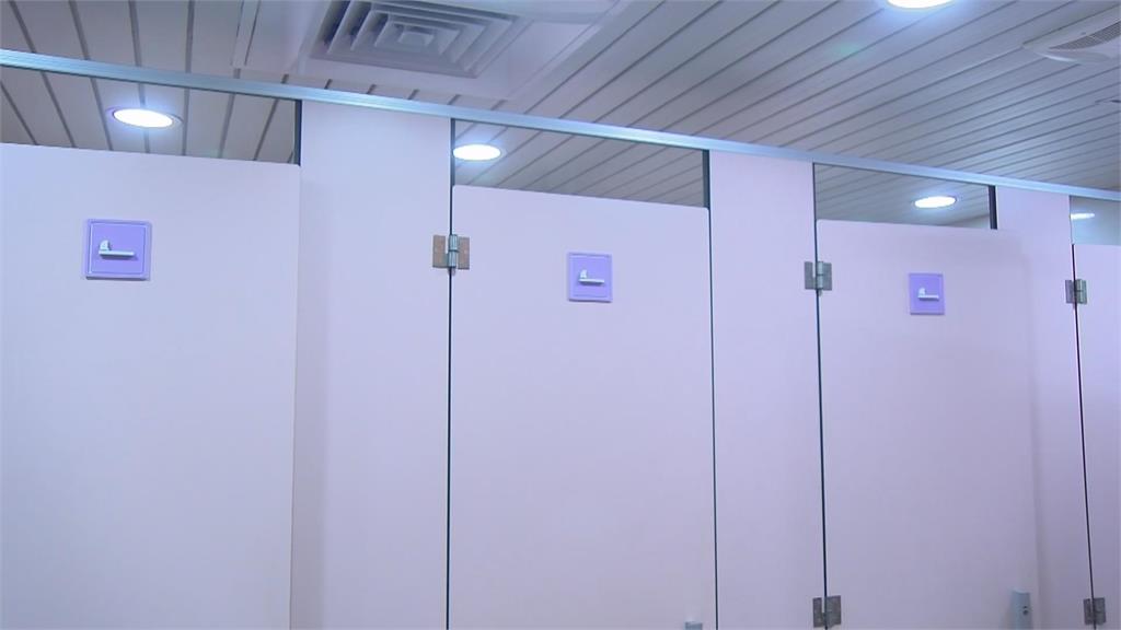 萬華試行「智慧公廁」　自動消毒降低接觸風險
