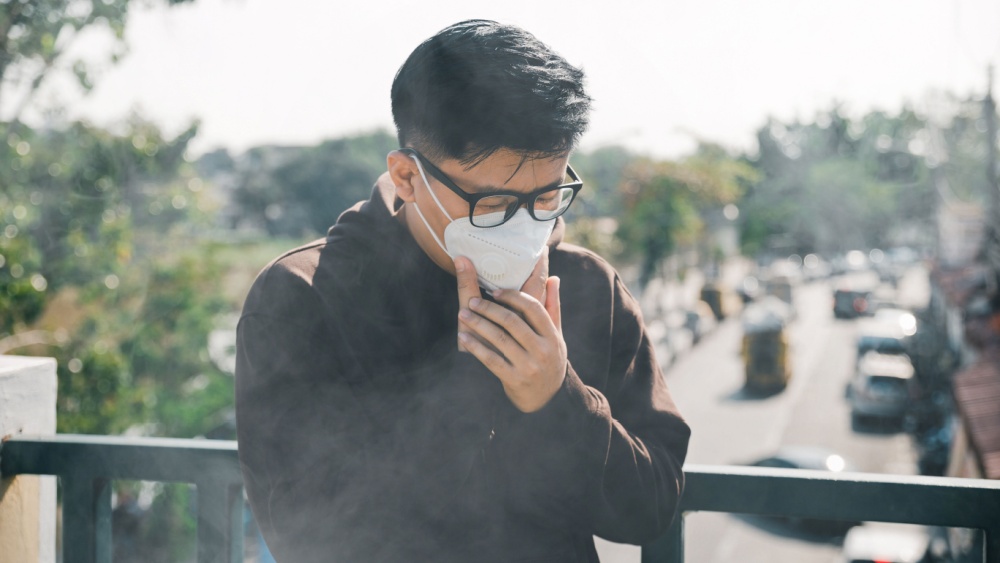 慎防清明連假空汙肆虐！ 國健署：記得戴口罩　否則4種致癌物恐「吸好吸滿」